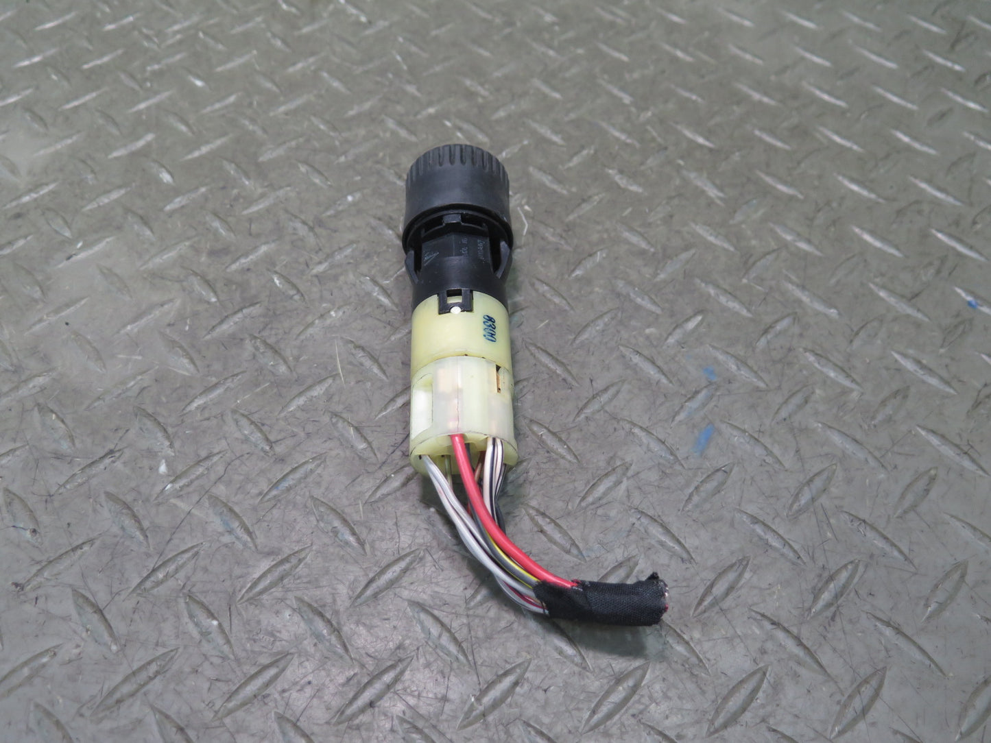 1985-1986 Porsche 928 Headlight Light Lamp Control Knob Switch 92861310300