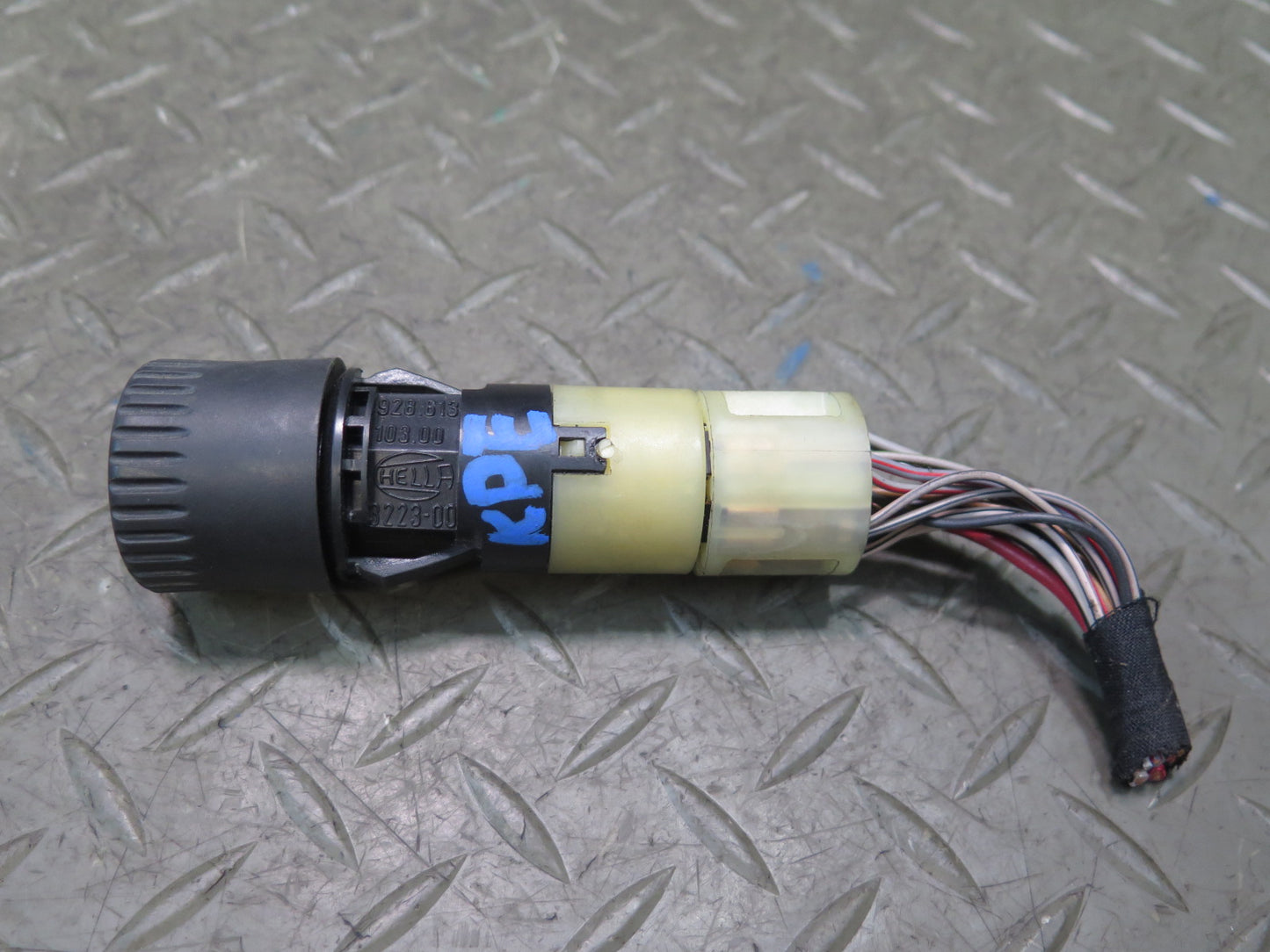 1985-1986 Porsche 928 Headlight Light Lamp Control Knob Switch 92861310300