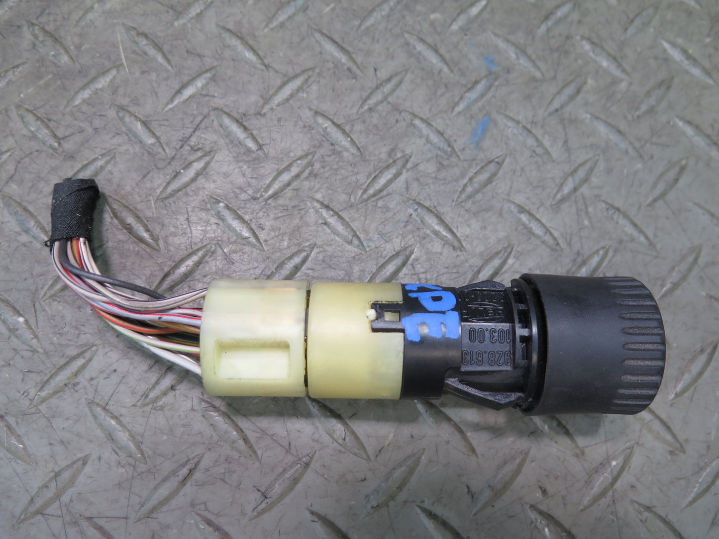 1985-1986 Porsche 928 Headlight Light Lamp Control Knob Switch 92861310300
