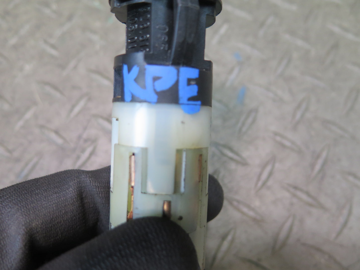 1984-1991 Porsche 928 Hazard Warning Blinker Button Switch 92861310501