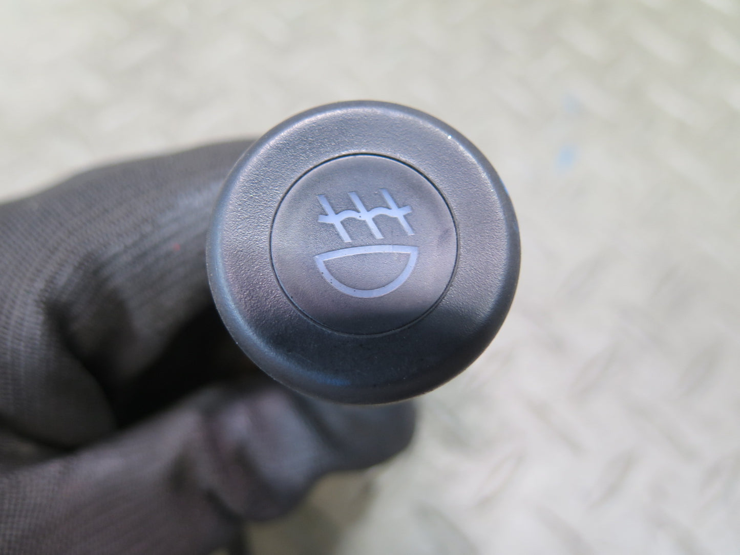 1984-1991 Porsche 928 Fog Light Lamp Button Switch 92861311100