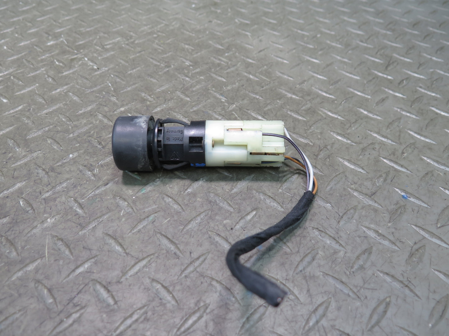 1984-1991 Porsche 928 Fog Light Lamp Button Switch 92861311100