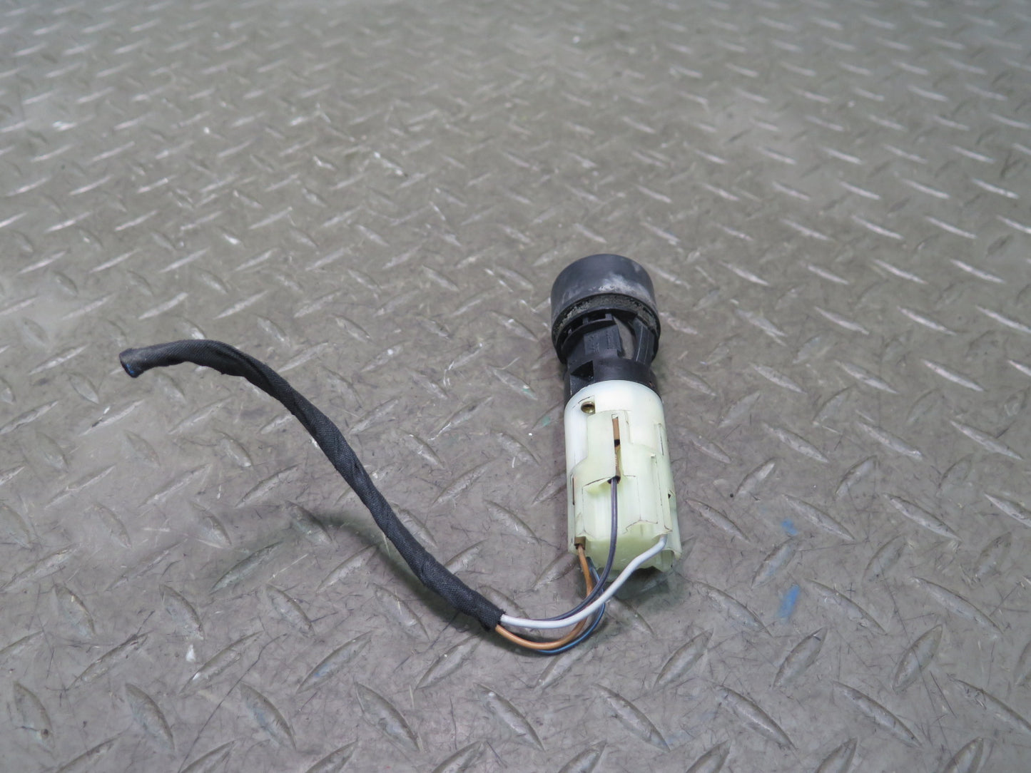 1984-1991 Porsche 928 Fog Light Lamp Button Switch 92861311100