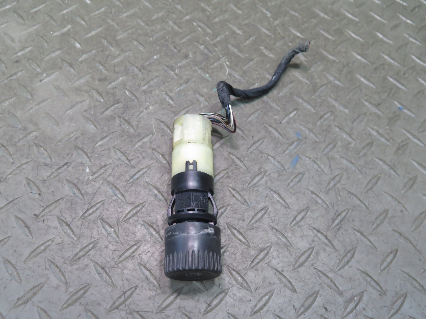 1984-1991 Porsche 928 Rear Window Defrost Button Switch 92861310701