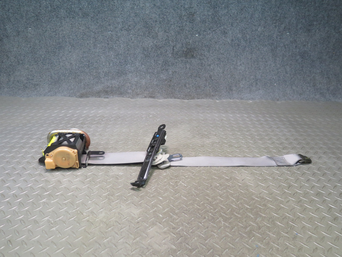 99-01 TOYOTA CROWN JZS175 FRONT LEFT & RIGHT SIDE SEATBELT RETRACTOR SET OEM