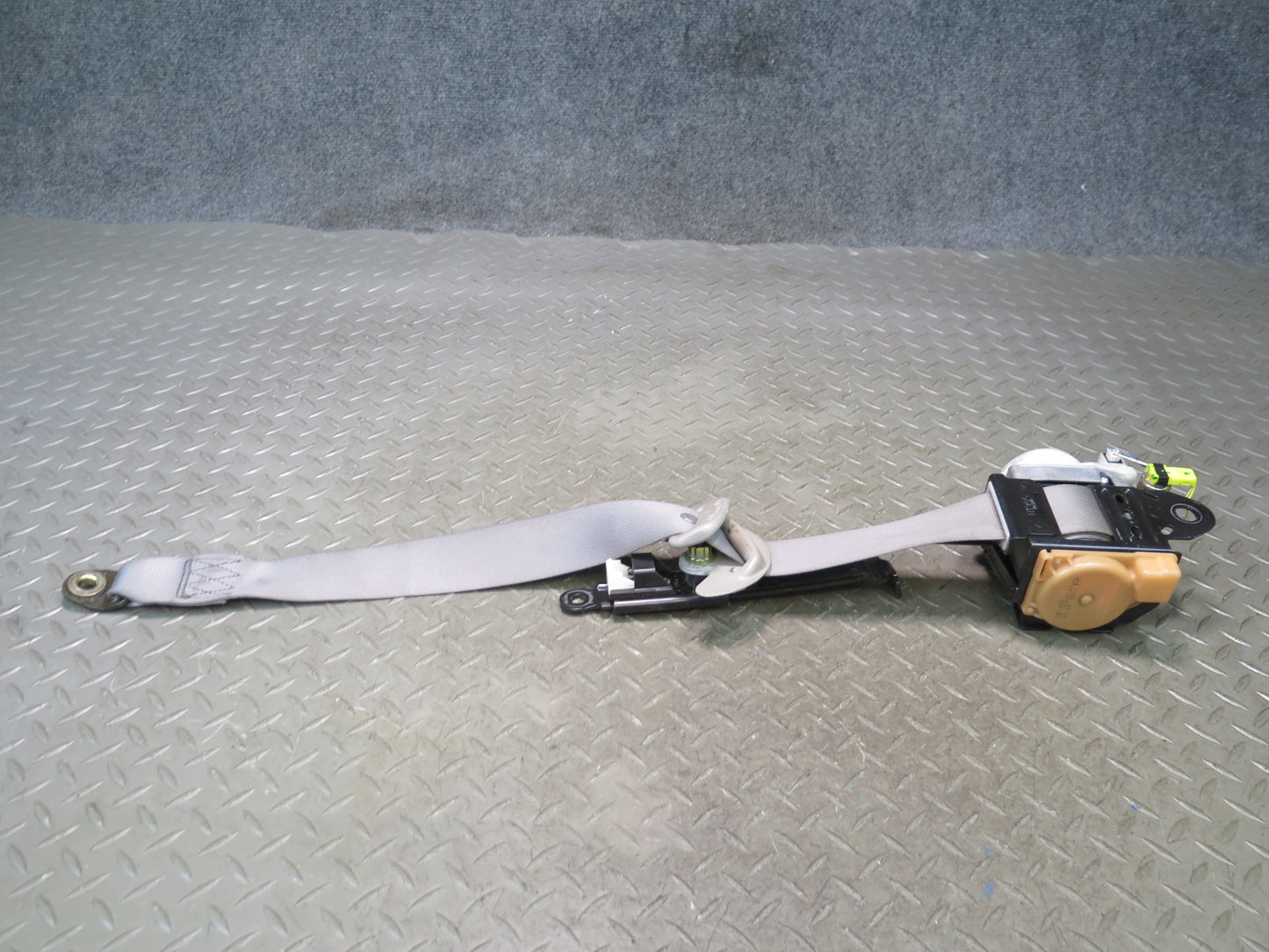 99-01 TOYOTA CROWN JZS175 FRONT LEFT & RIGHT SIDE SEATBELT RETRACTOR SET OEM