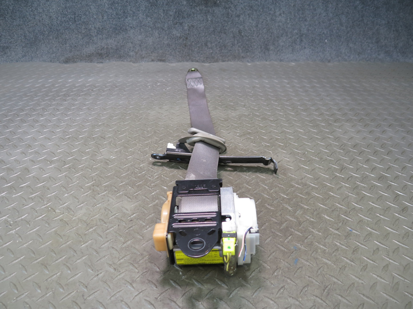 99-01 TOYOTA CROWN JZS175 FRONT LEFT & RIGHT SIDE SEATBELT RETRACTOR SET OEM