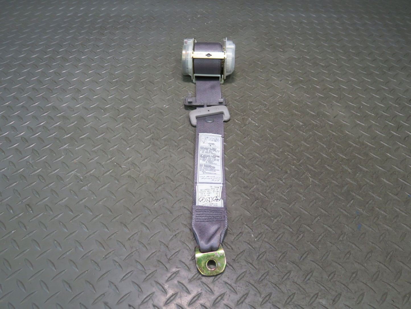 99-01 TOYOTA CROWN JZS175 3PCS REAR SEATBELT RETRACTORS & SEATBELT BUCKLE SET OEM