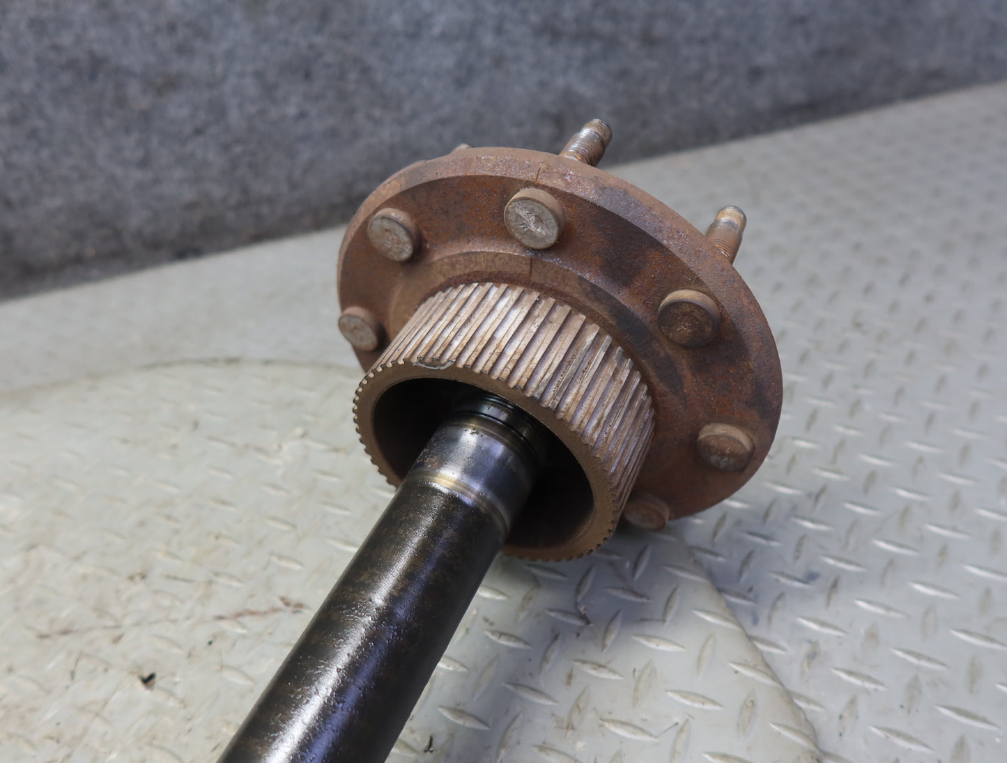 2003-2007 Hummer H2 AWD Rear Right Suspension Axle Shaft