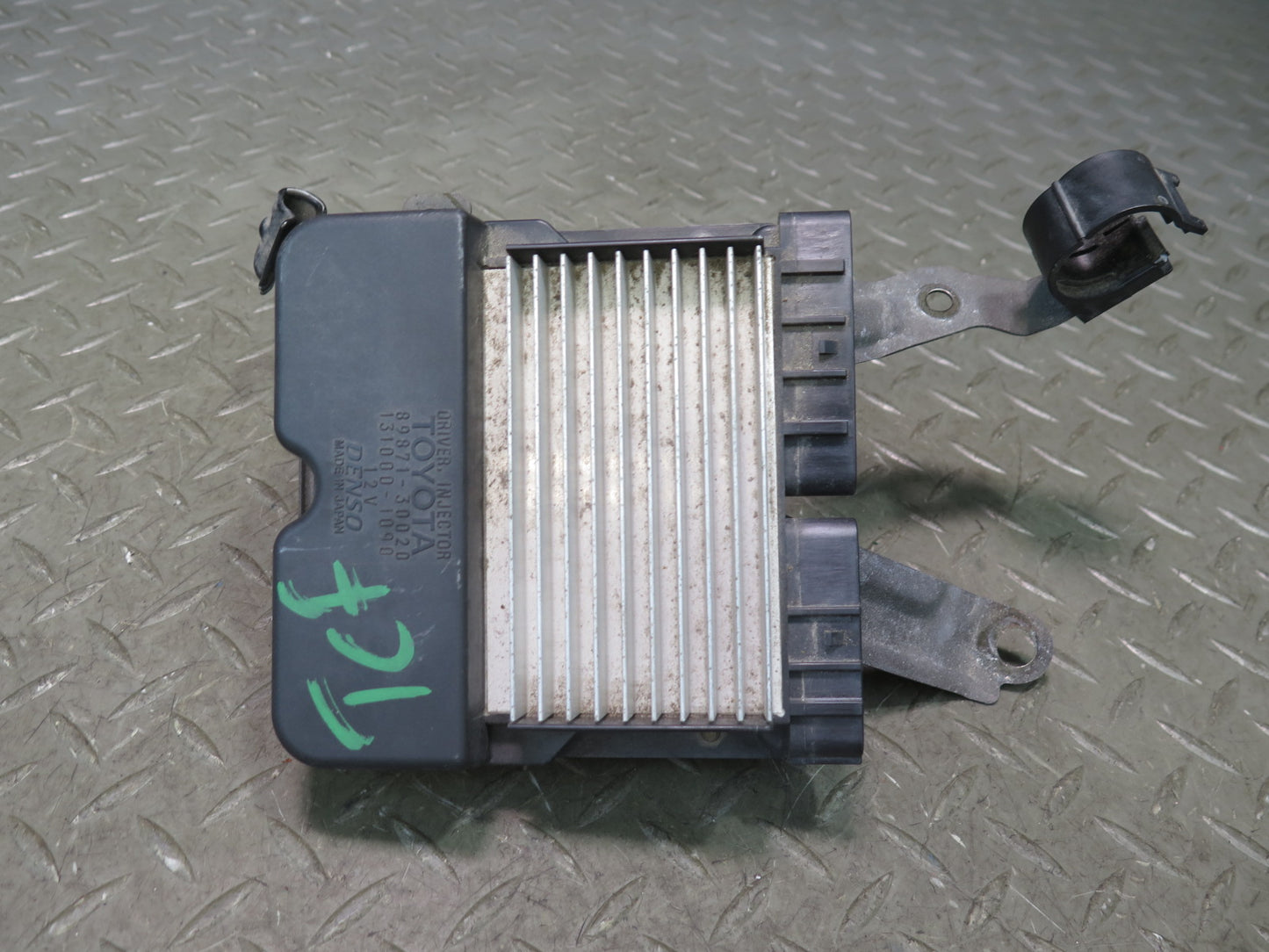 99-01 Toyota Crown JZS175 2JZFSE Fuel Driver Injector Control Module Unit OEM