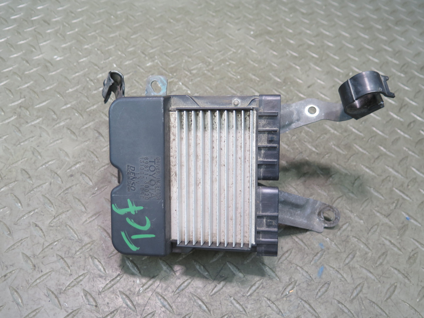 99-01 Toyota Crown JZS175 2JZFSE Fuel Driver Injector Control Module Unit OEM