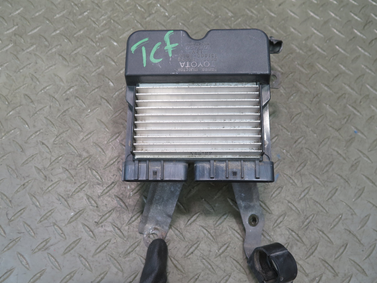 99-01 Toyota Crown JZS175 2JZFSE Fuel Driver Injector Control Module Unit OEM