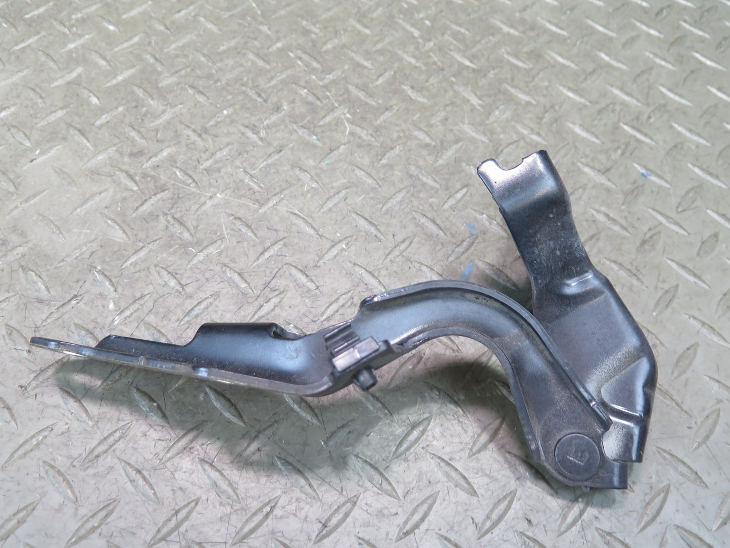 99-01 Toyota Crown JZS175 Front Left & Right Hood Hinge Black Set OEM