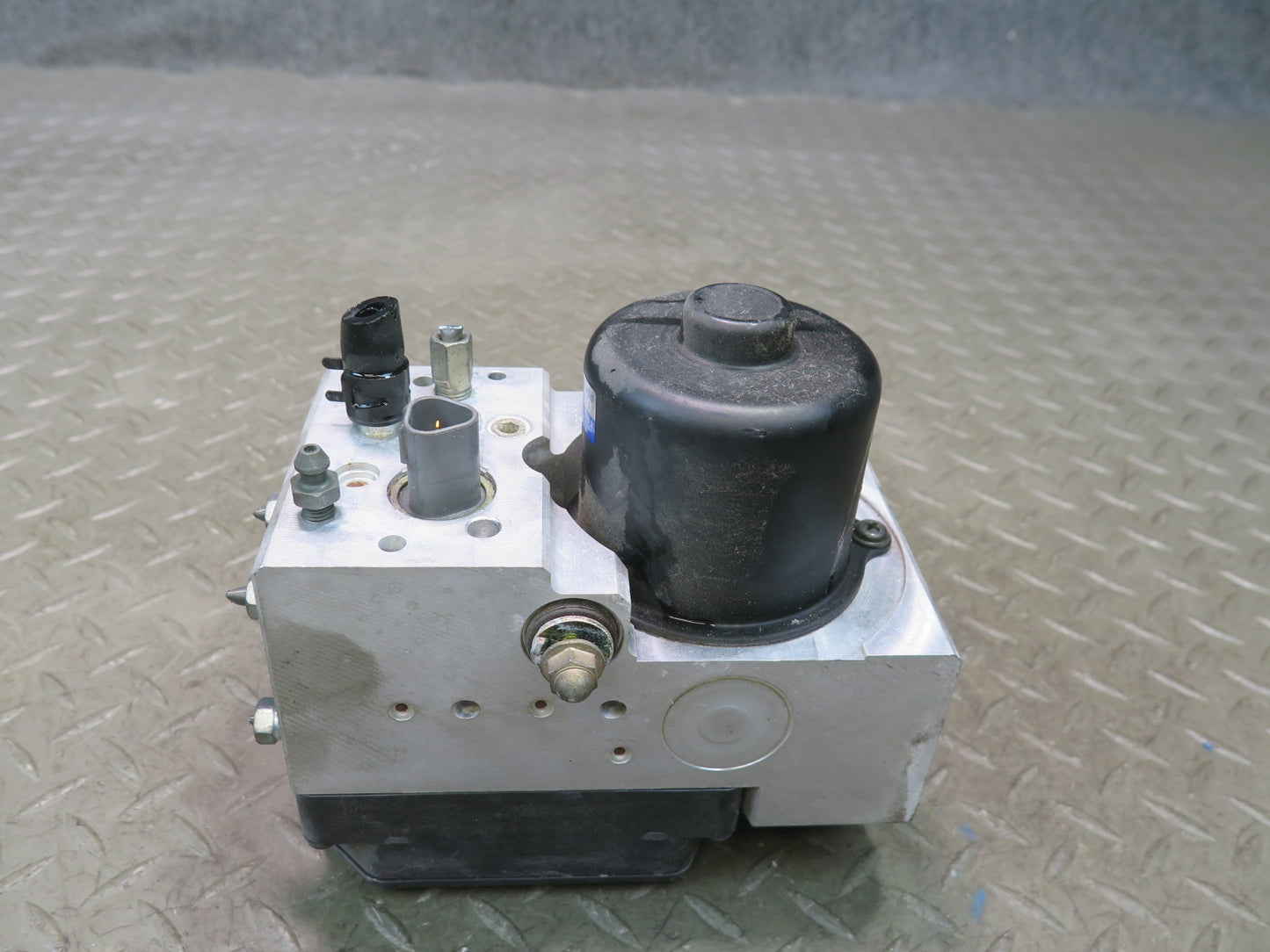 99-01 Toyota Crown JZS175 Anti Lock Brake ABS Pump Module 44540-30031 OEM