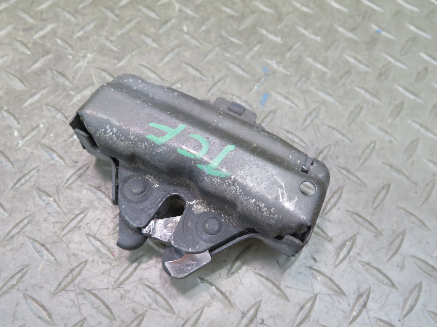 99-01 Toyota Crown JZS175 Front Hood Lock Latch OEM