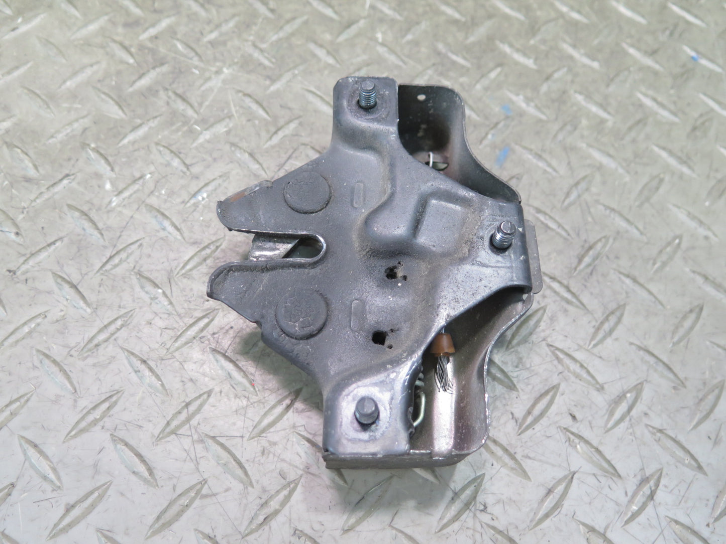 99-01 Toyota Crown JZS175 Front Hood Lock Latch OEM