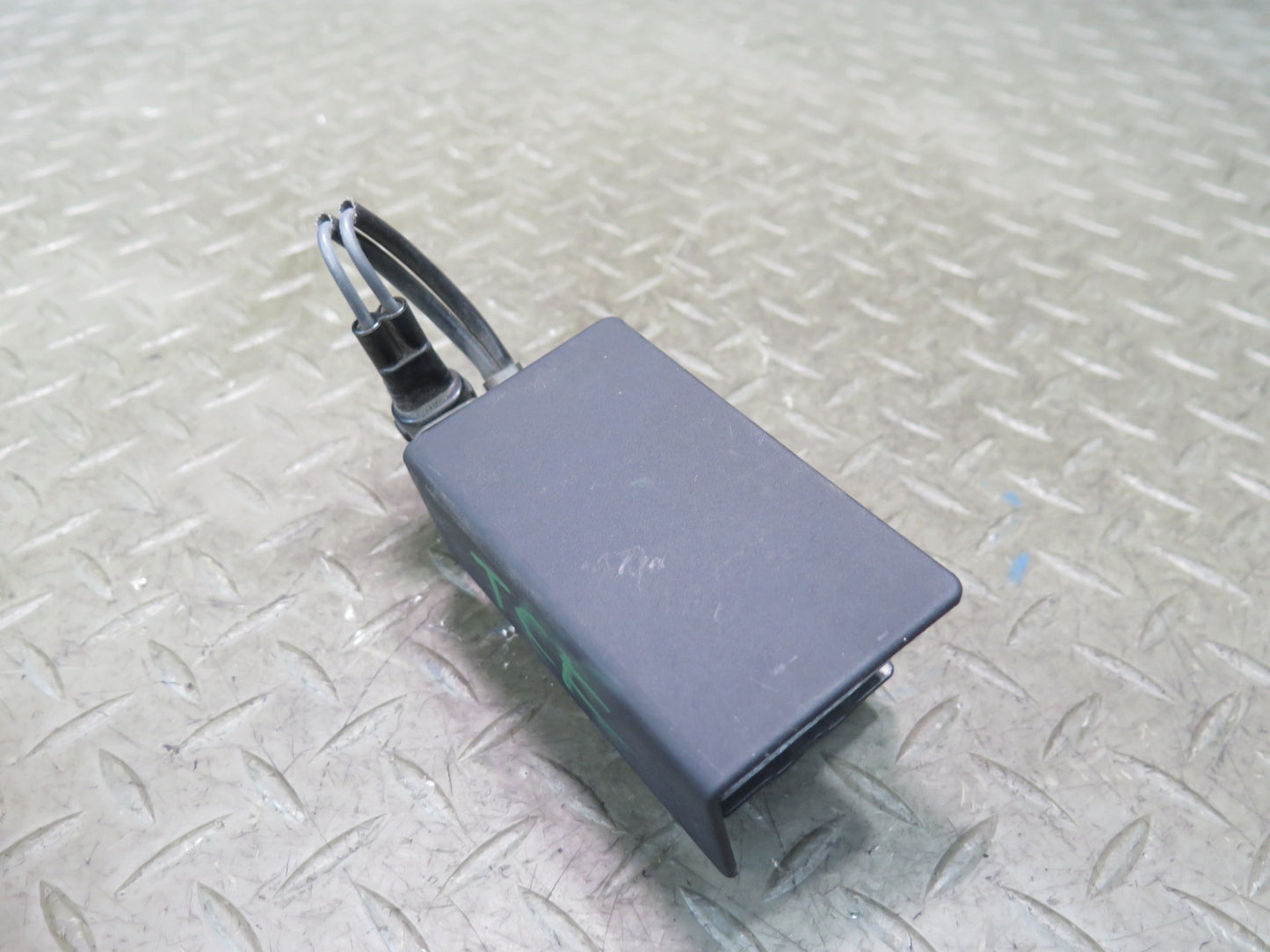99-01 Toyota Crown JZS175 Fuel Pump Resistor Module 23080-46060 OEM