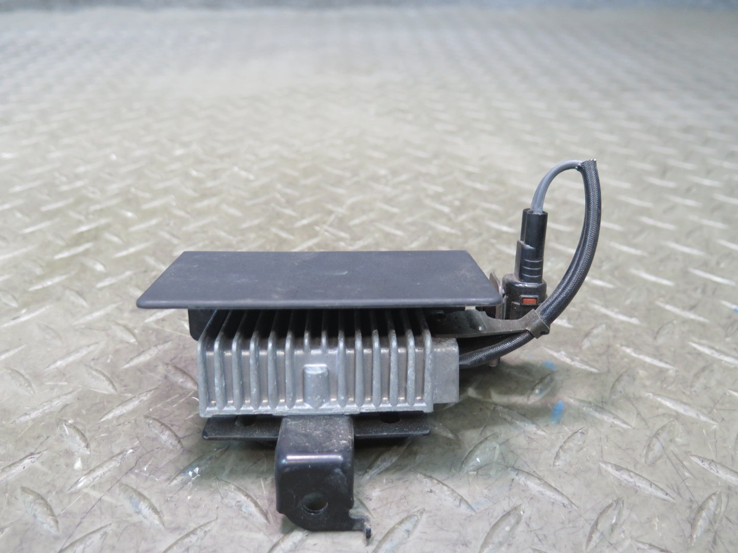 99-01 Toyota Crown JZS175 Fuel Pump Resistor Module 23080-46060 OEM