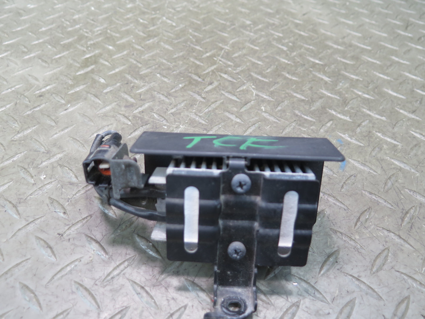 99-01 Toyota Crown JZS175 Fuel Pump Resistor Module 23080-46060 OEM