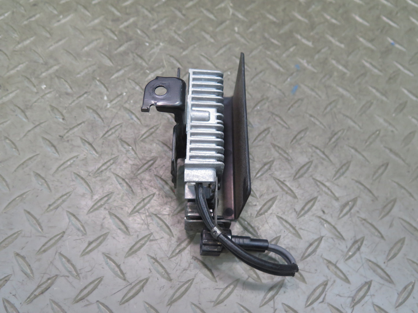 99-01 Toyota Crown JZS175 Fuel Pump Resistor Module 23080-46060 OEM