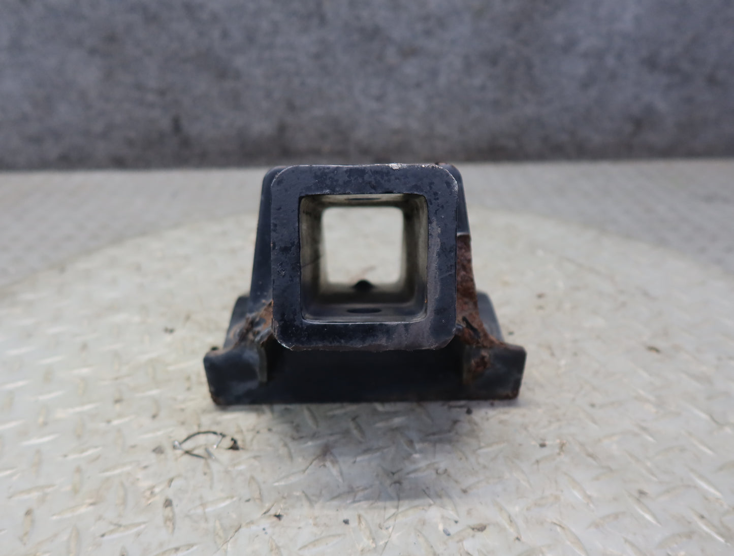 2003-2007 Hummer H2 Front TOW Towing Hook Hitch