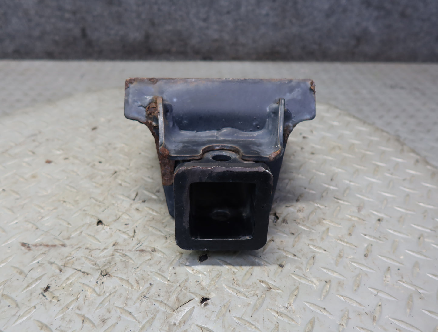 2003-2007 Hummer H2 Front TOW Towing Hook Hitch