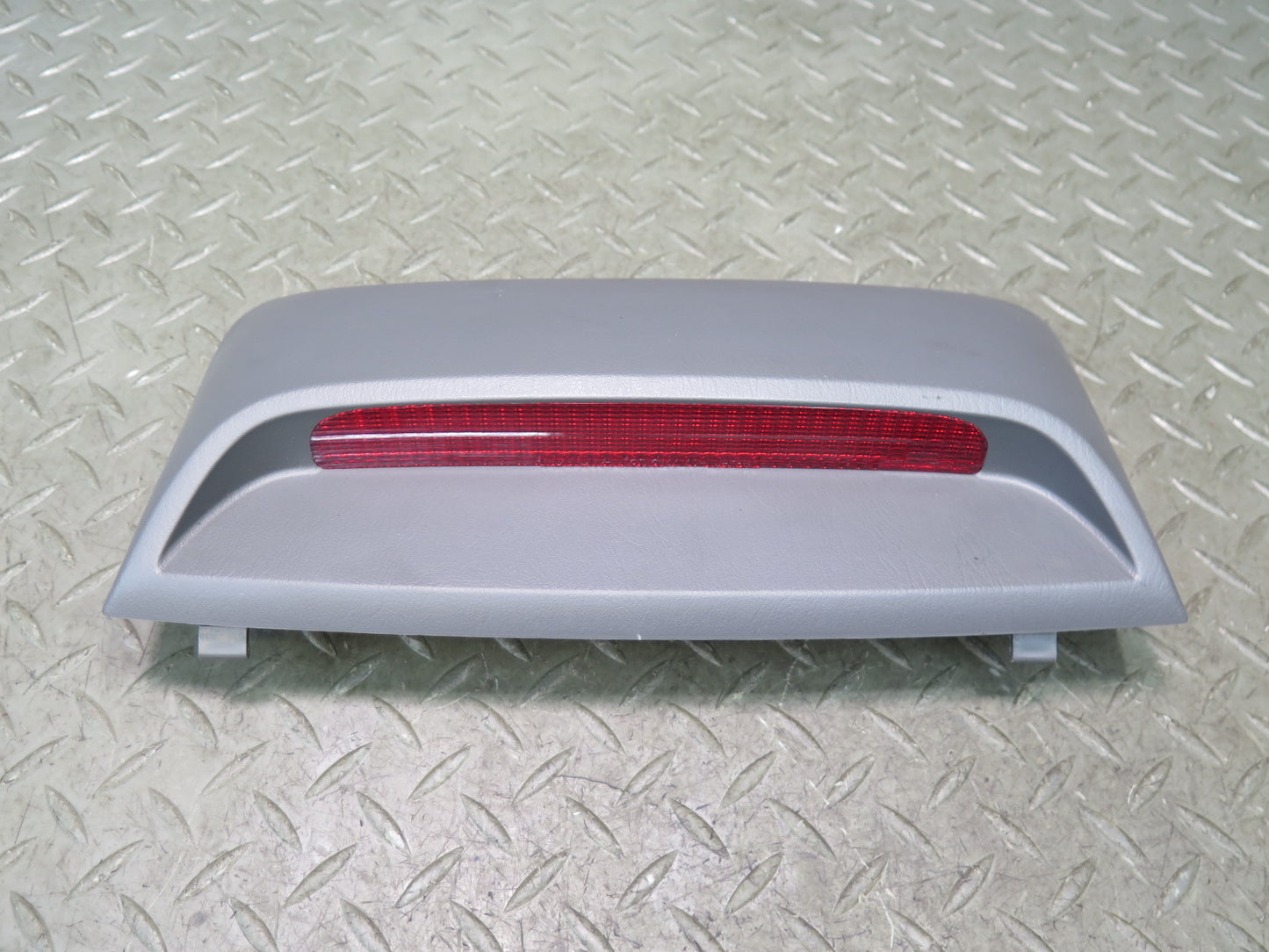 99-01 Toyota Crown JZS175 Rear Third 3RD Brake Light Lamp w Trim Gray OEM