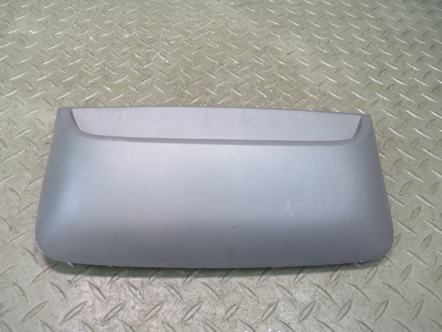 99-01 Toyota Crown JZS175 Rear Third 3RD Brake Light Lamp w Trim Gray OEM