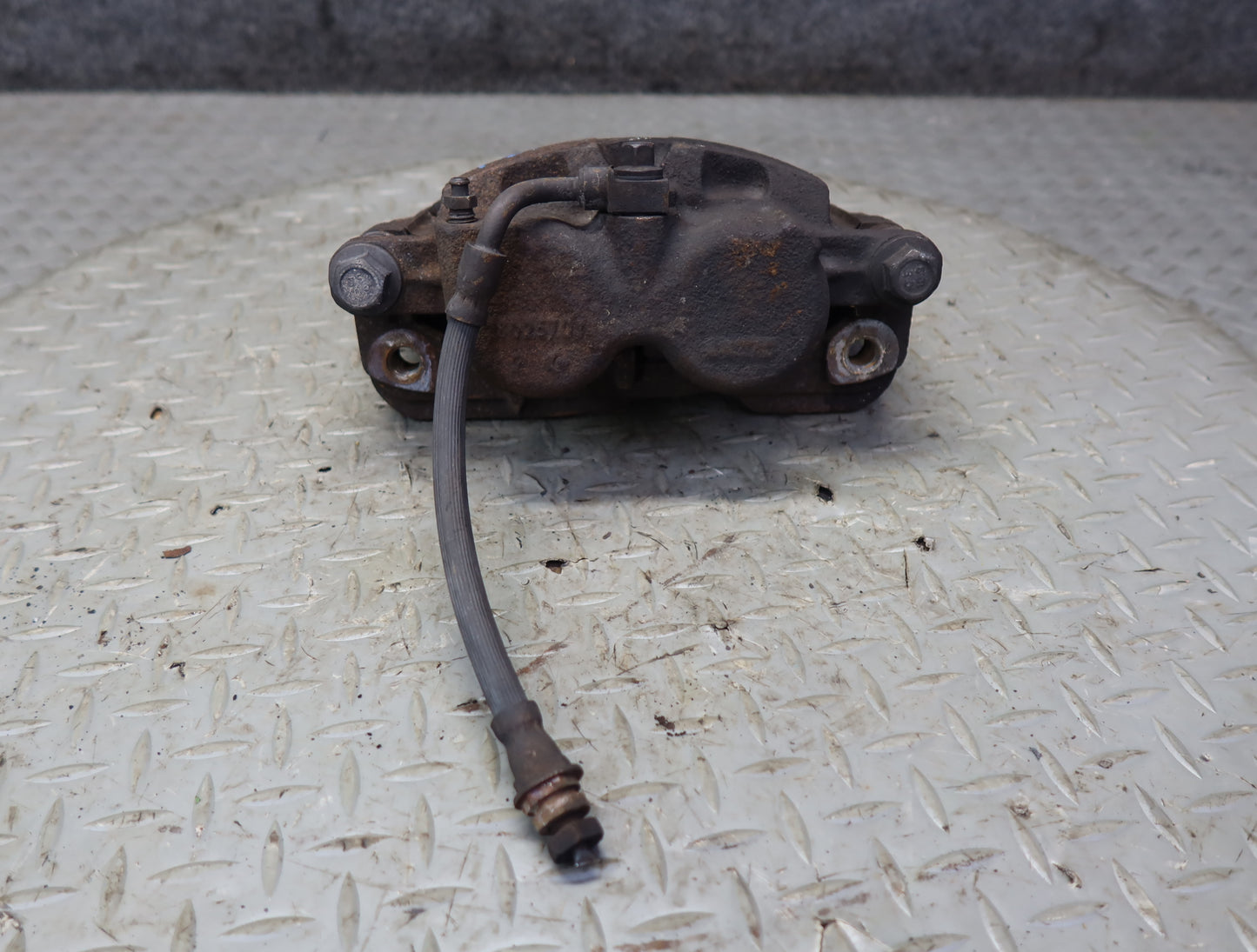 2003-2009 Hummer H2 AWD Rear Left & Right Brake Caliper Set of 2