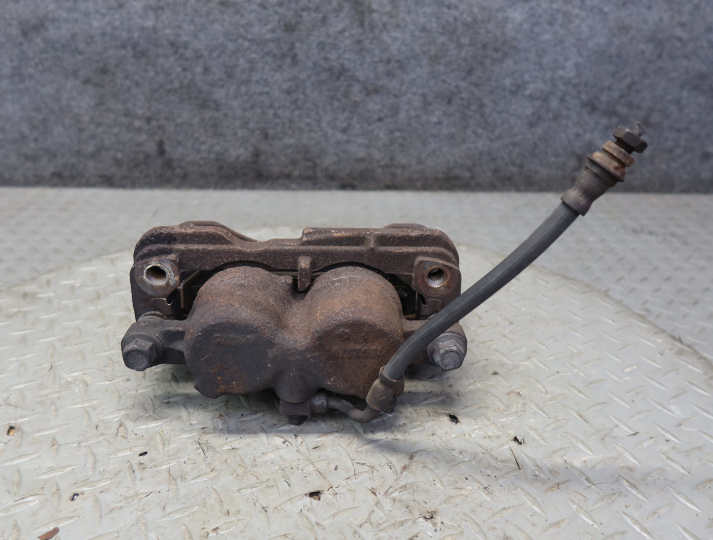 2003-2009 Hummer H2 AWD Rear Left & Right Brake Caliper Set of 2
