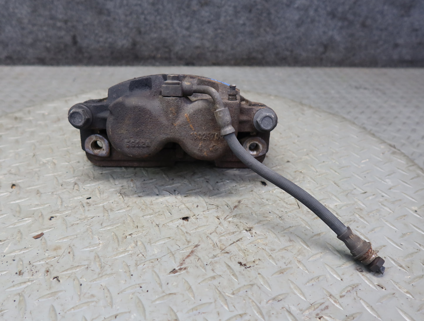 2003-2009 Hummer H2 AWD Rear Left & Right Brake Caliper Set of 2