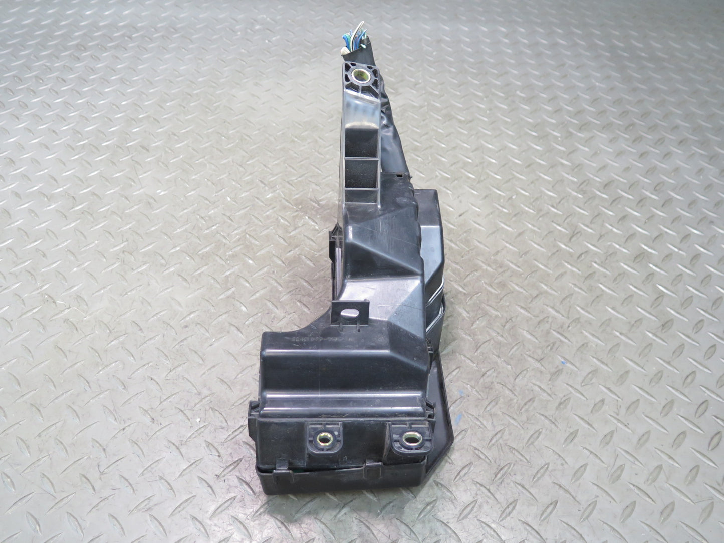 99-01 Toyota Crown JZS175 Engine Bay Under Hood Fuse Junction Relay Box OEM