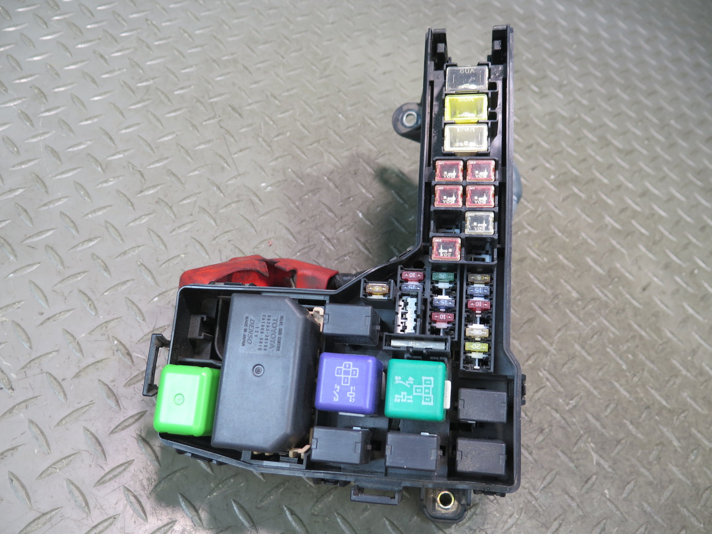 99-01 Toyota Crown JZS175 Engine Bay Under Hood Fuse Junction Relay Box OEM