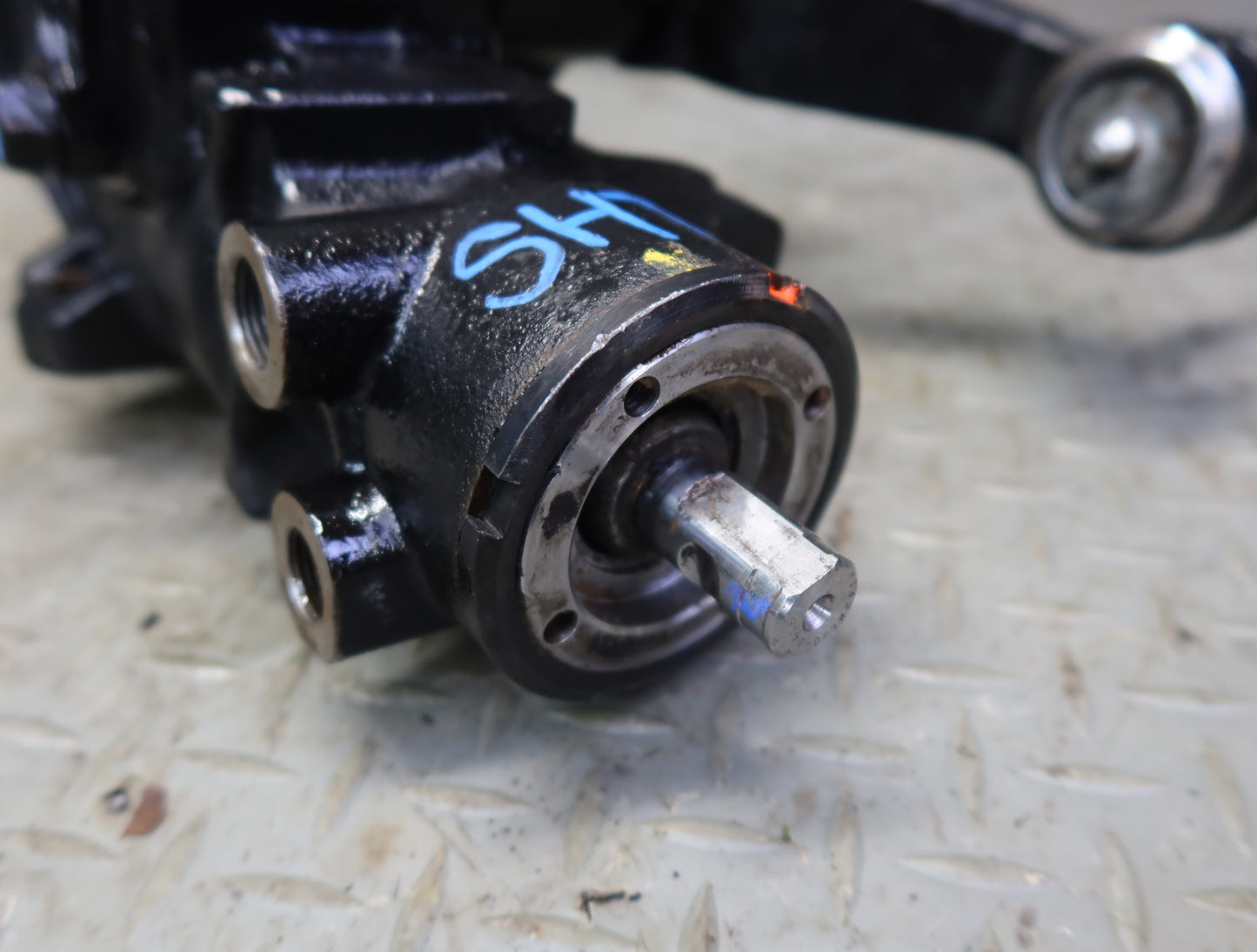 2003-2007 Hummer H2 Power Steering Gearbox Gear Box