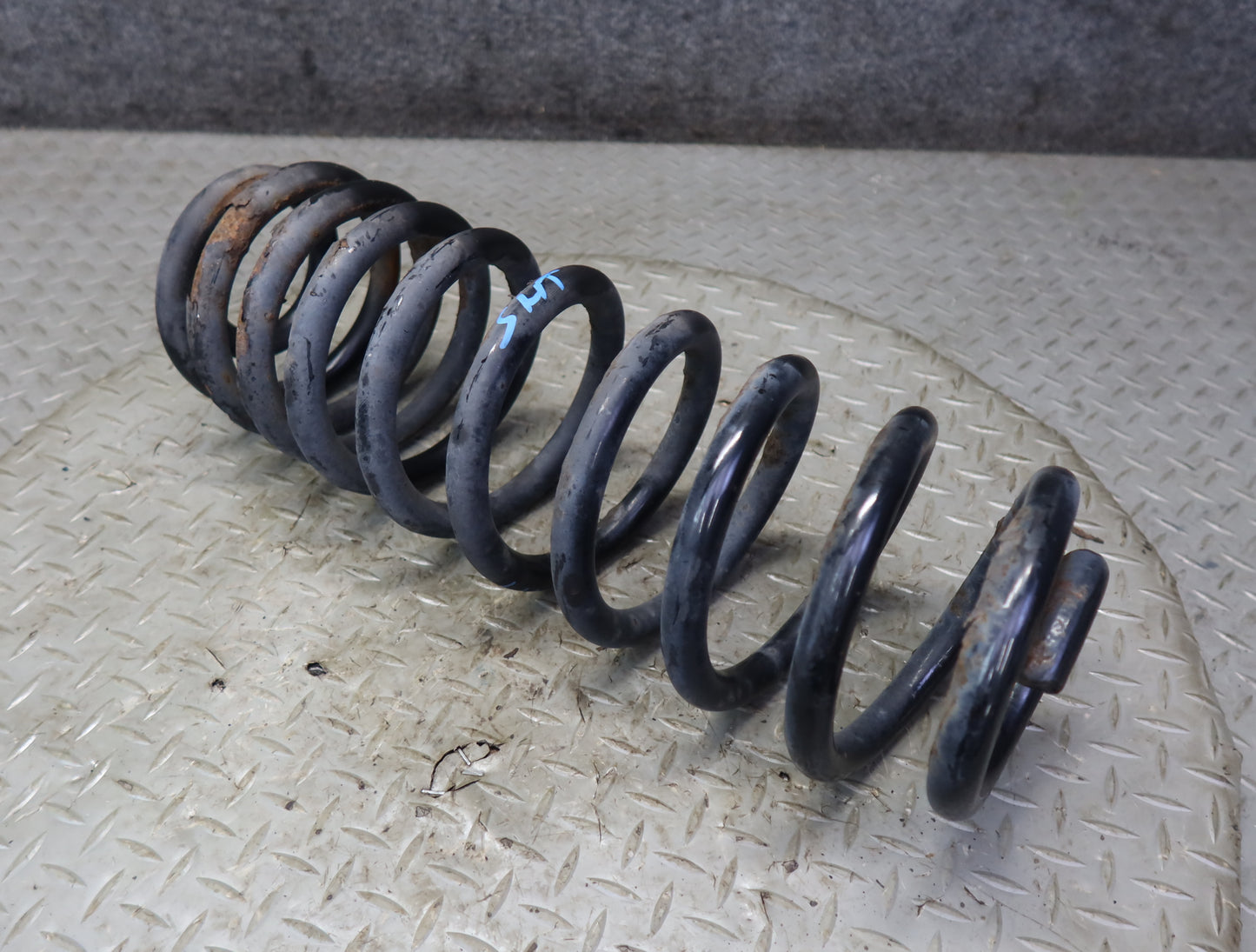 2003-2009 Hummer H2 AWD Rear Suspension Left & Right Coil Spring Set of 2