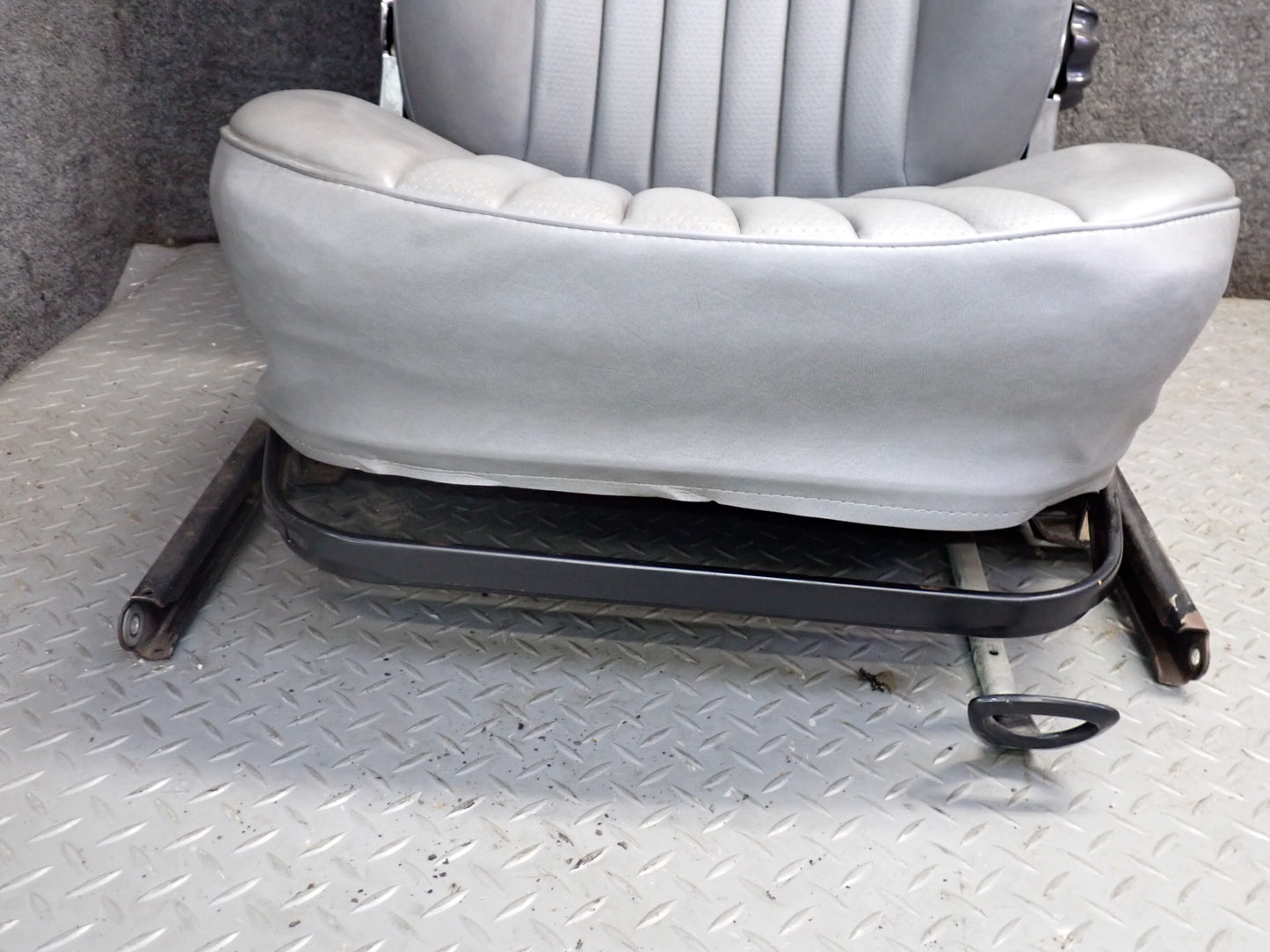 86-89 Mercedes R107 560SL Front Left & Right Leather Seat Gray w Adjuster OEM
