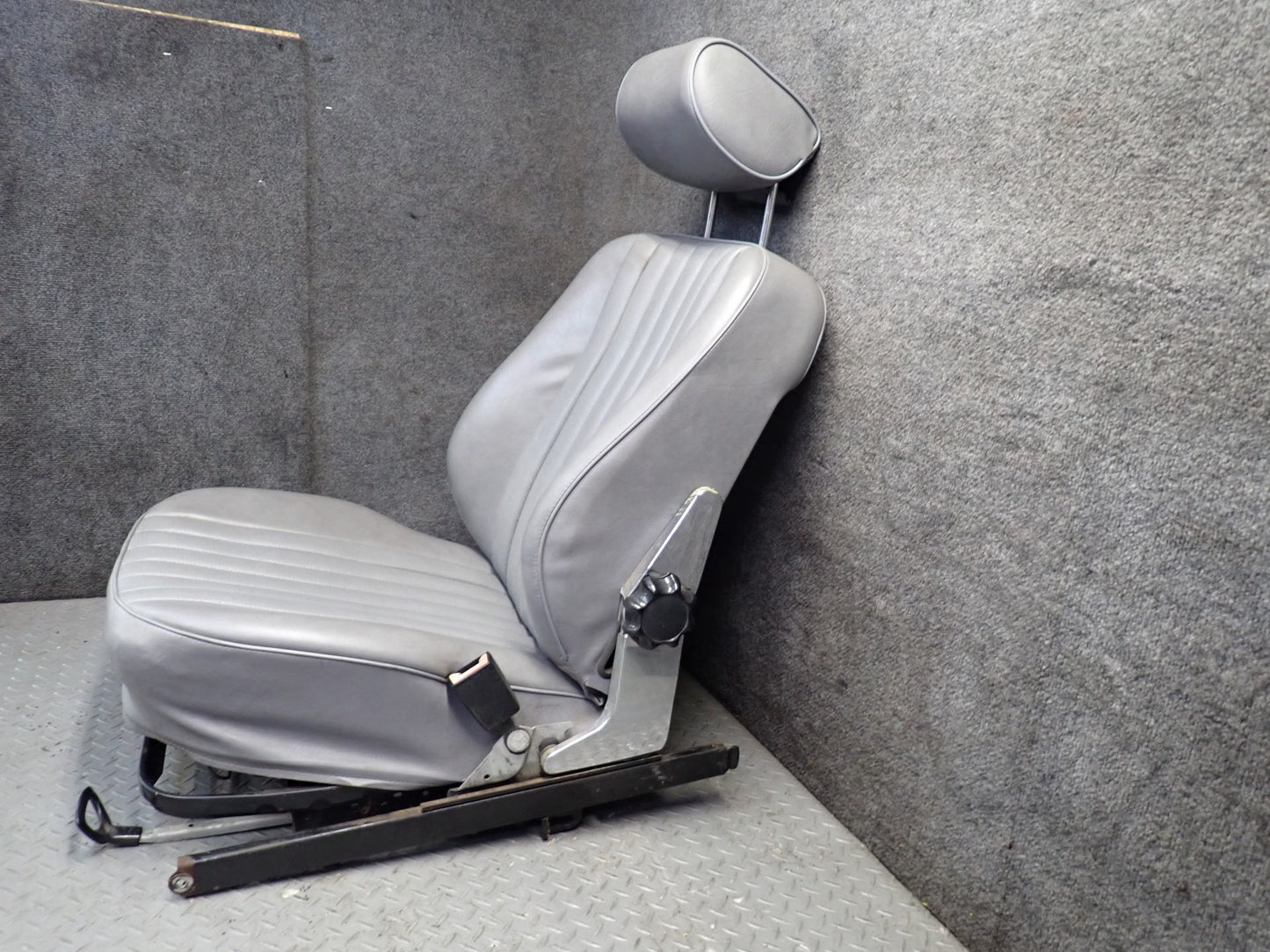 86-89 Mercedes R107 560SL Front Left & Right Leather Seat Gray w Adjuster OEM