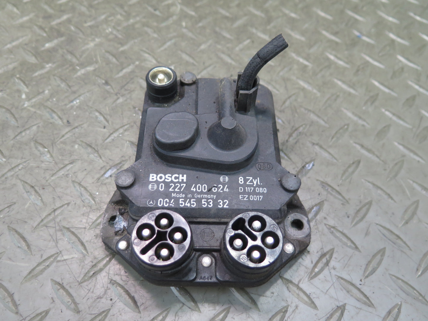 86-89 Mercedes R107 560SL M117 Igniter Ignition Control Module 0045455332 OEM