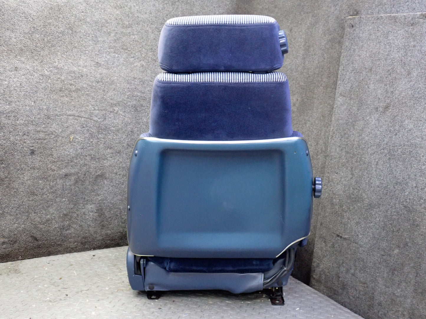 84-86 Nissan Z31 300ZX Set of 2 Front Left & Right Blue Cloth Seat OEM