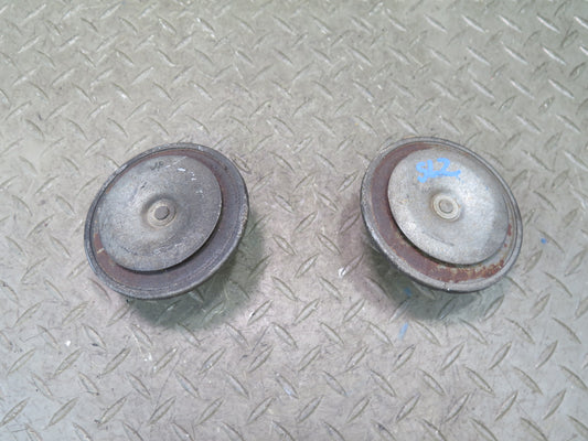 73-89 Mercedes R107 Sl-class Set of 2 High & Low Tone Note Horn Pitch Signal OEM