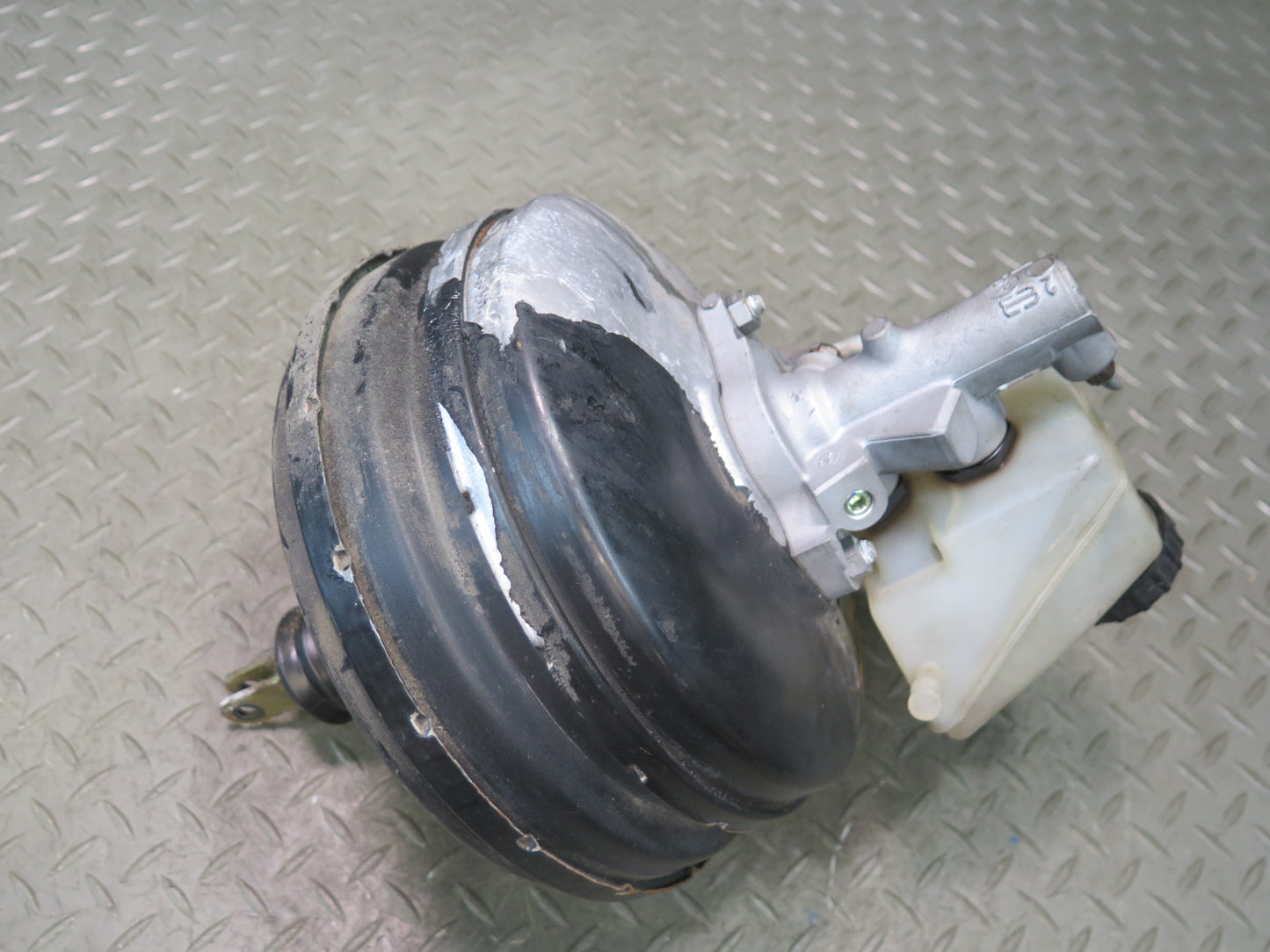 86-89 Mercedes W126 560SL Brake Master Cylinder Booster Fluid Reservoir OEM
