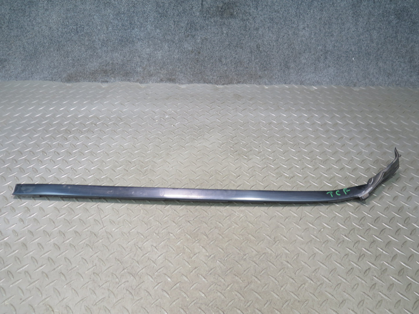 99-01 Toyota Crown JZS175 Front Windshield Trim Molding Cover Set OEM