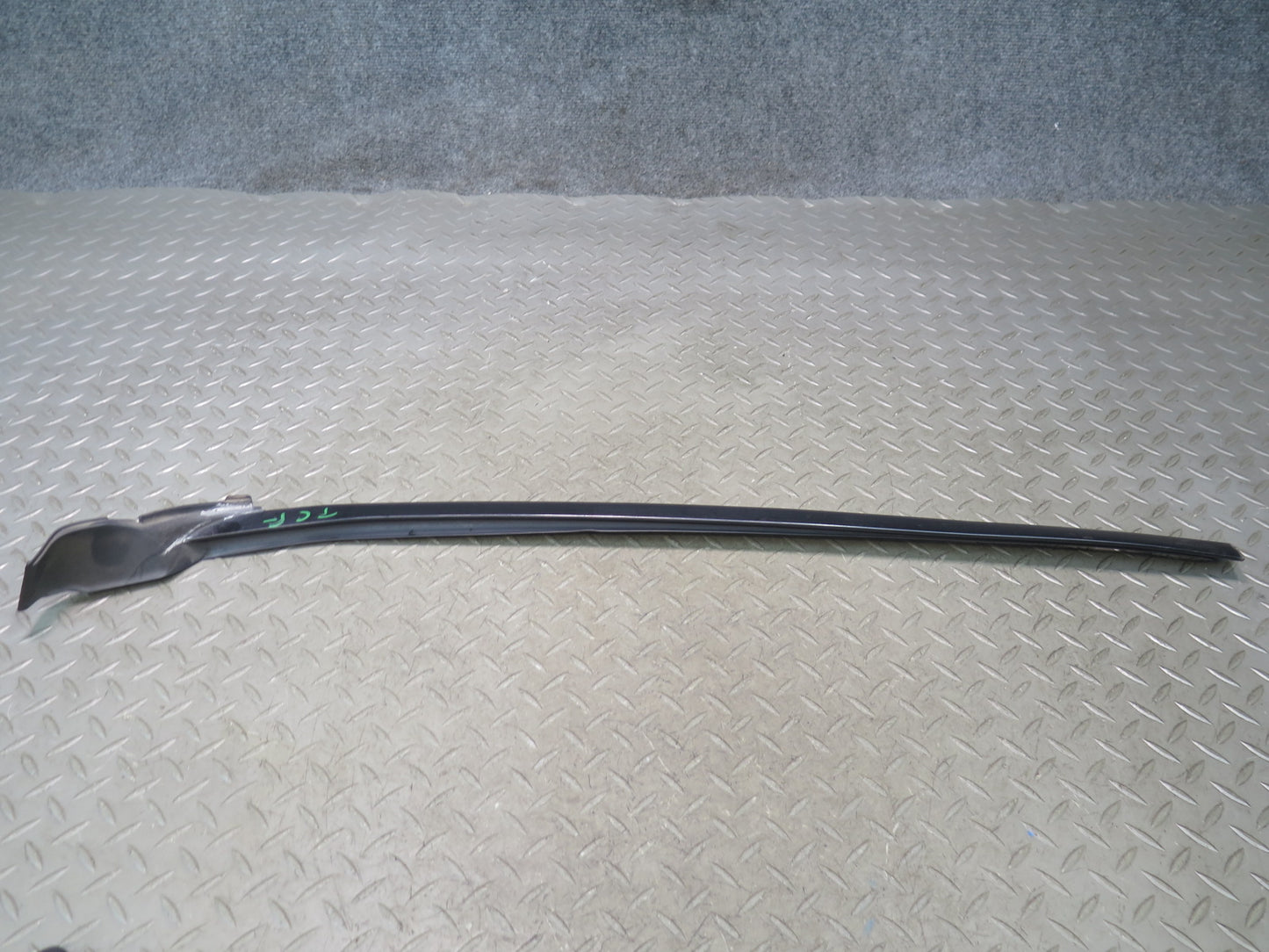 99-01 Toyota Crown JZS175 Front Windshield Trim Molding Cover Set OEM