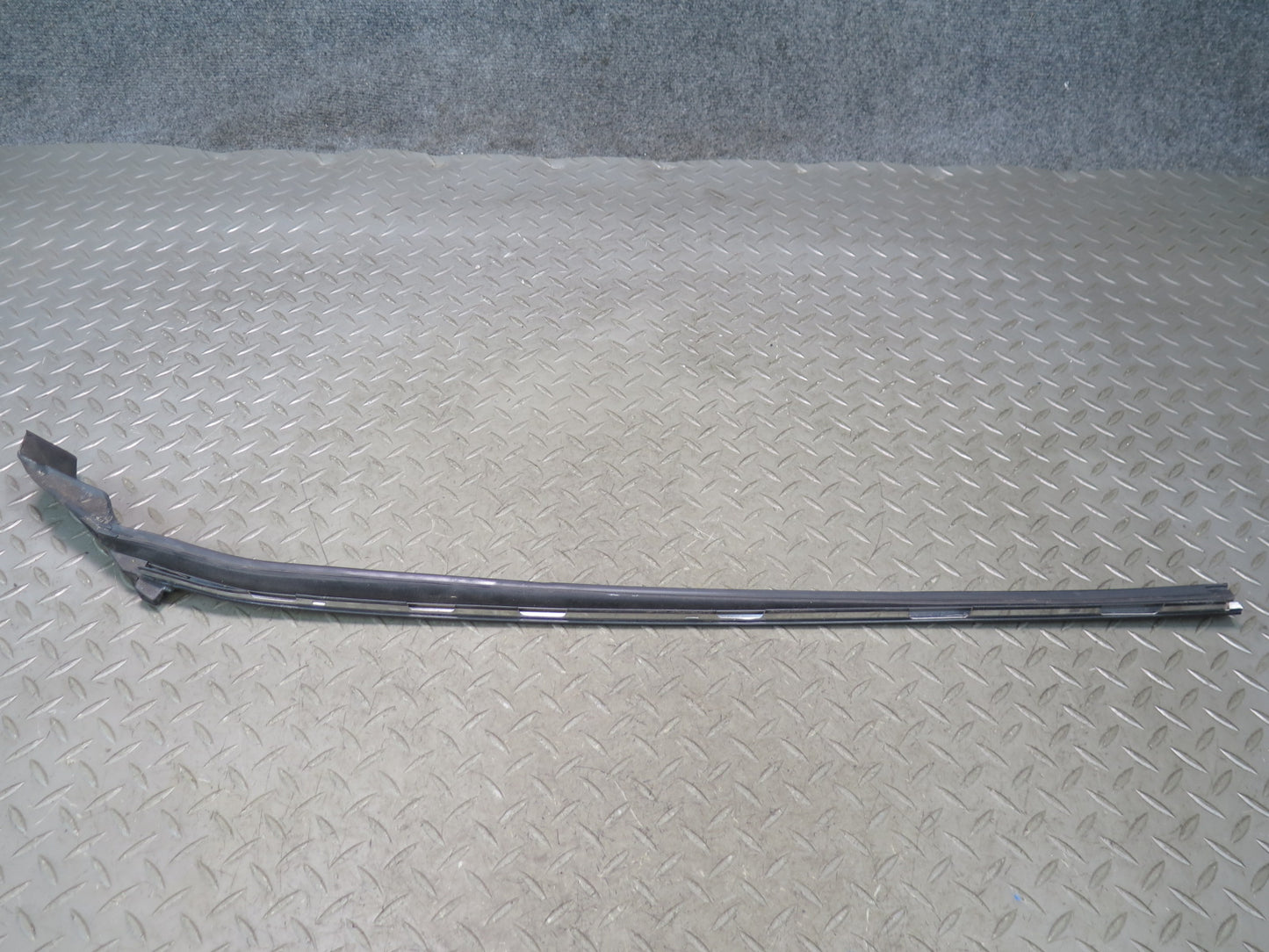 99-01 Toyota Crown JZS175 Front Windshield Trim Molding Cover Set OEM