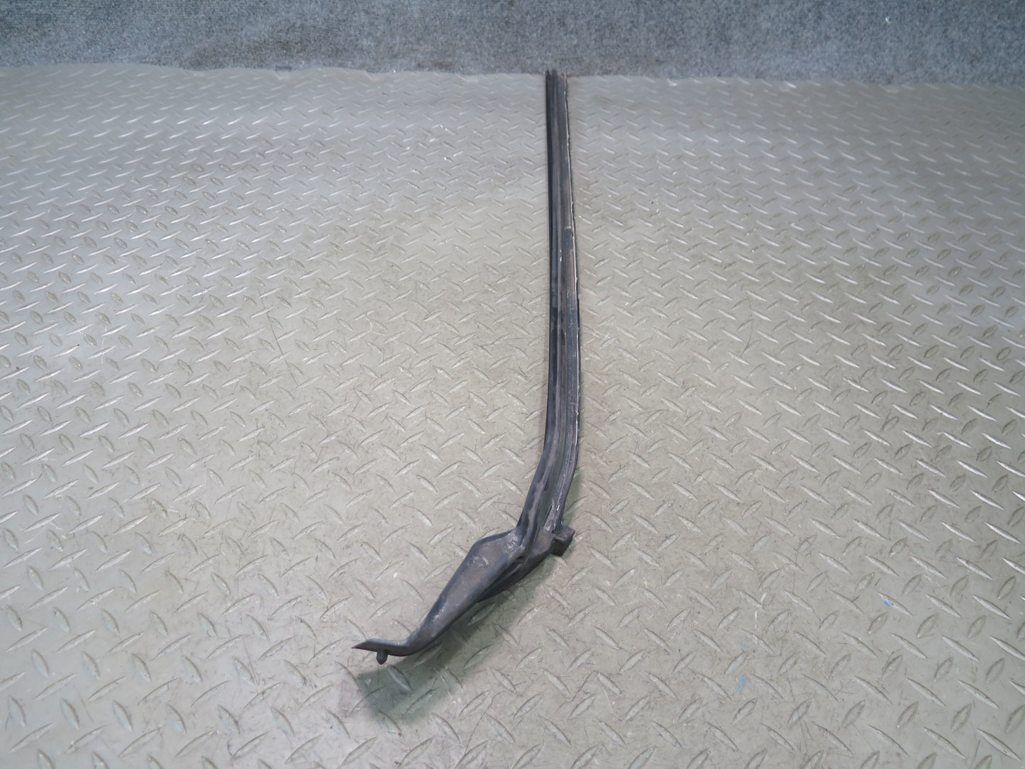99-01 Toyota Crown JZS175 Front Windshield Trim Molding Cover Set OEM