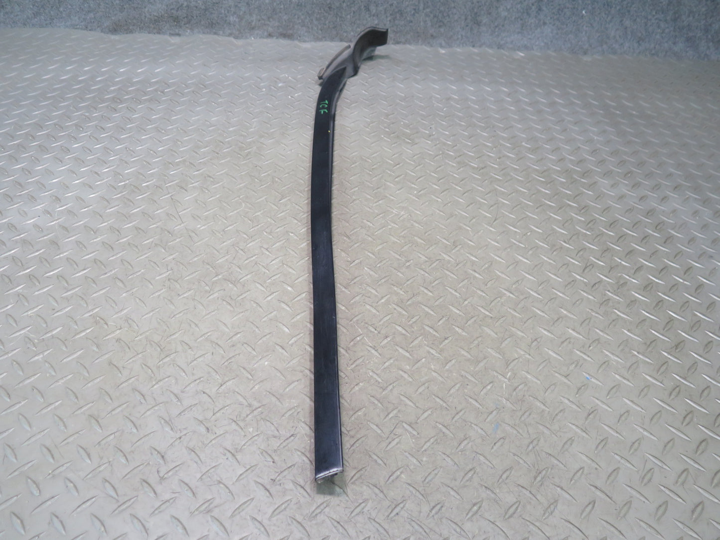 99-01 Toyota Crown JZS175 Front Windshield Trim Molding Cover Set OEM