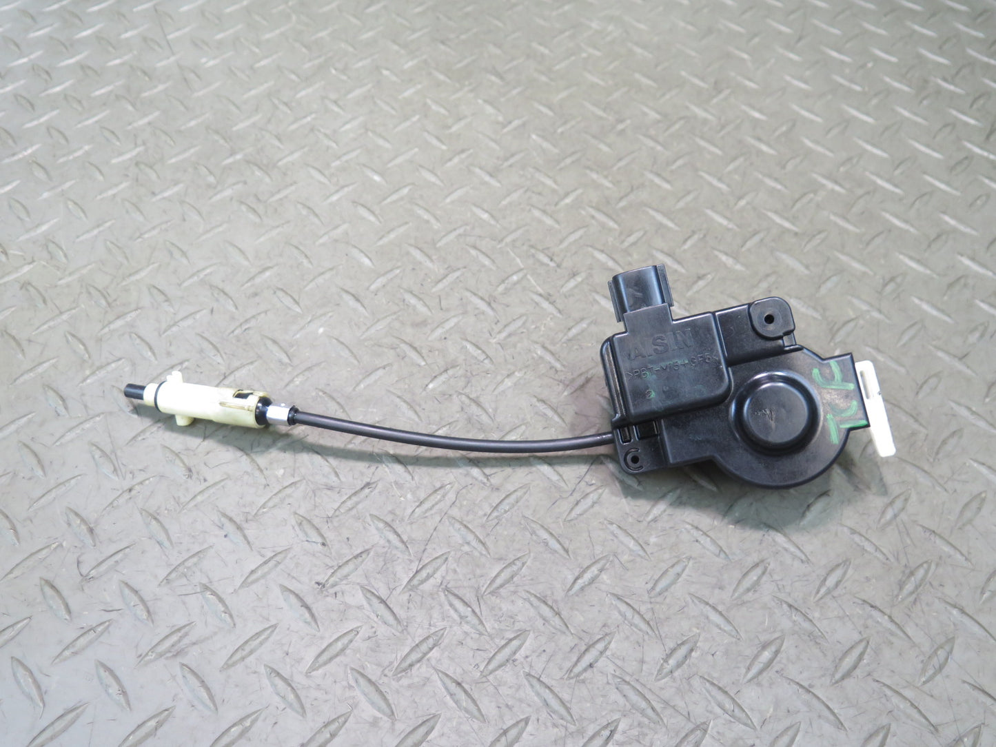 99-01 Toyota Crown JZS175 Fuel Door Lock Latch Release Actuator Motor OEM