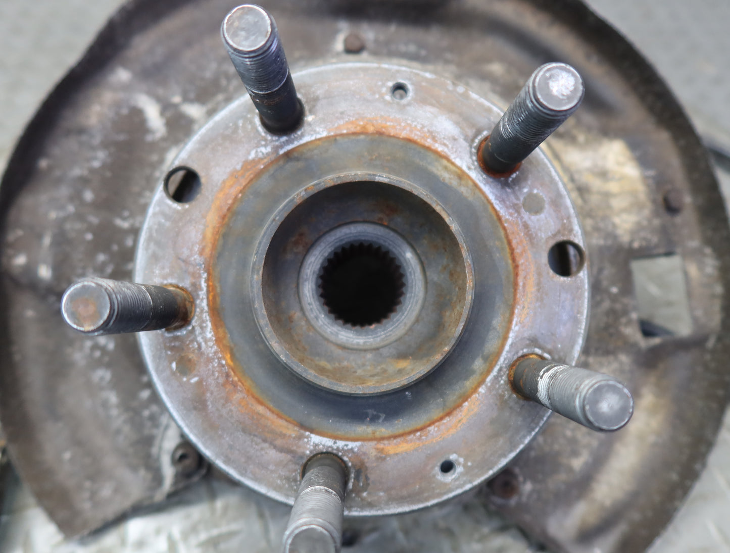 1984-1986 Porsche 928 S Rear Right Spindle Knuckle Wheel Hub Bearing 9283312203R