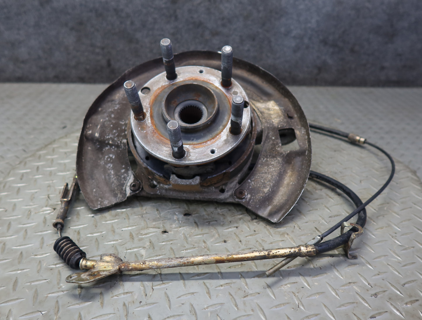1984-1986 Porsche 928 S Rear Right Spindle Knuckle Wheel Hub Bearing 9283312203R