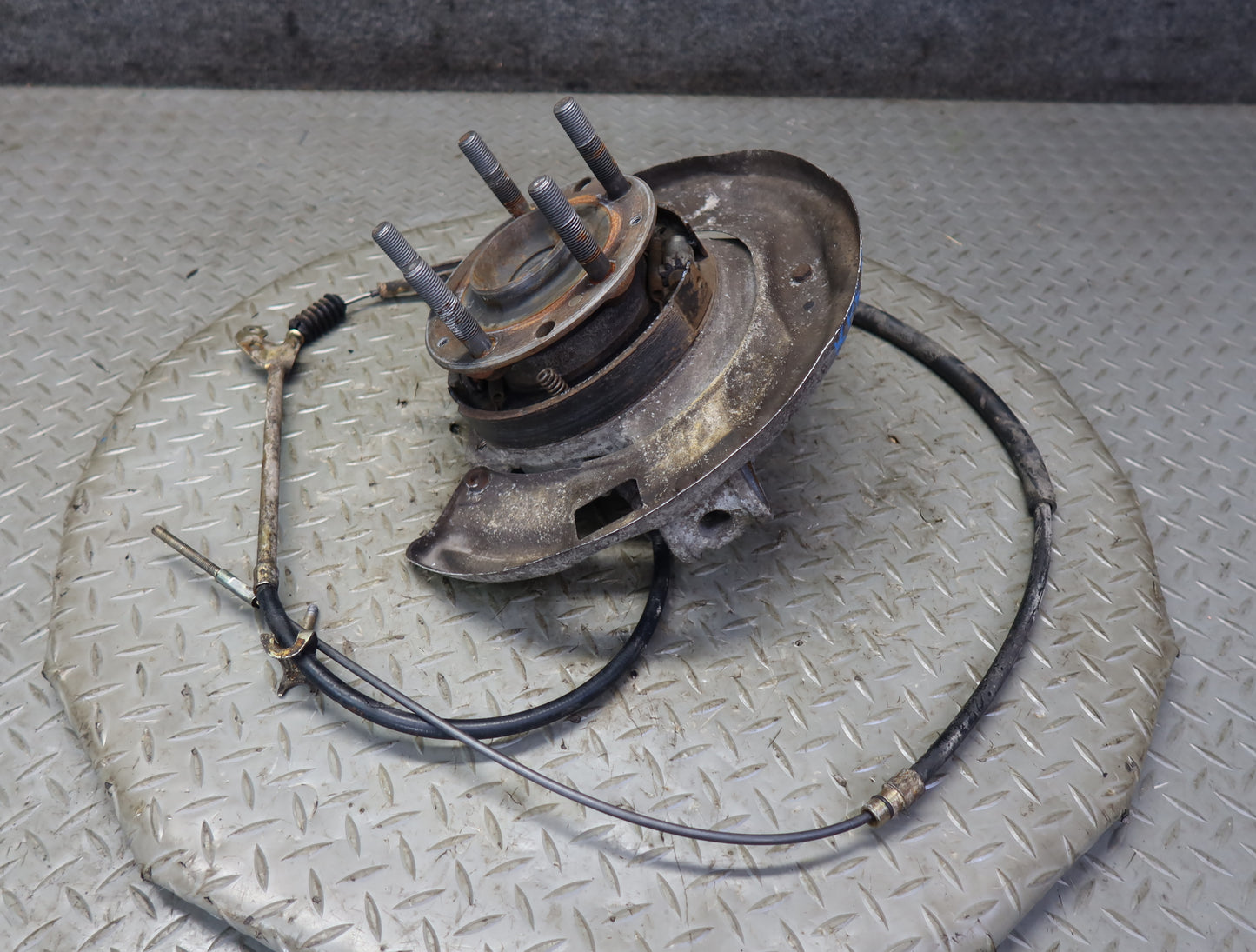 1984-1986 Porsche 928 S Rear Right Spindle Knuckle Wheel Hub Bearing 9283312203R